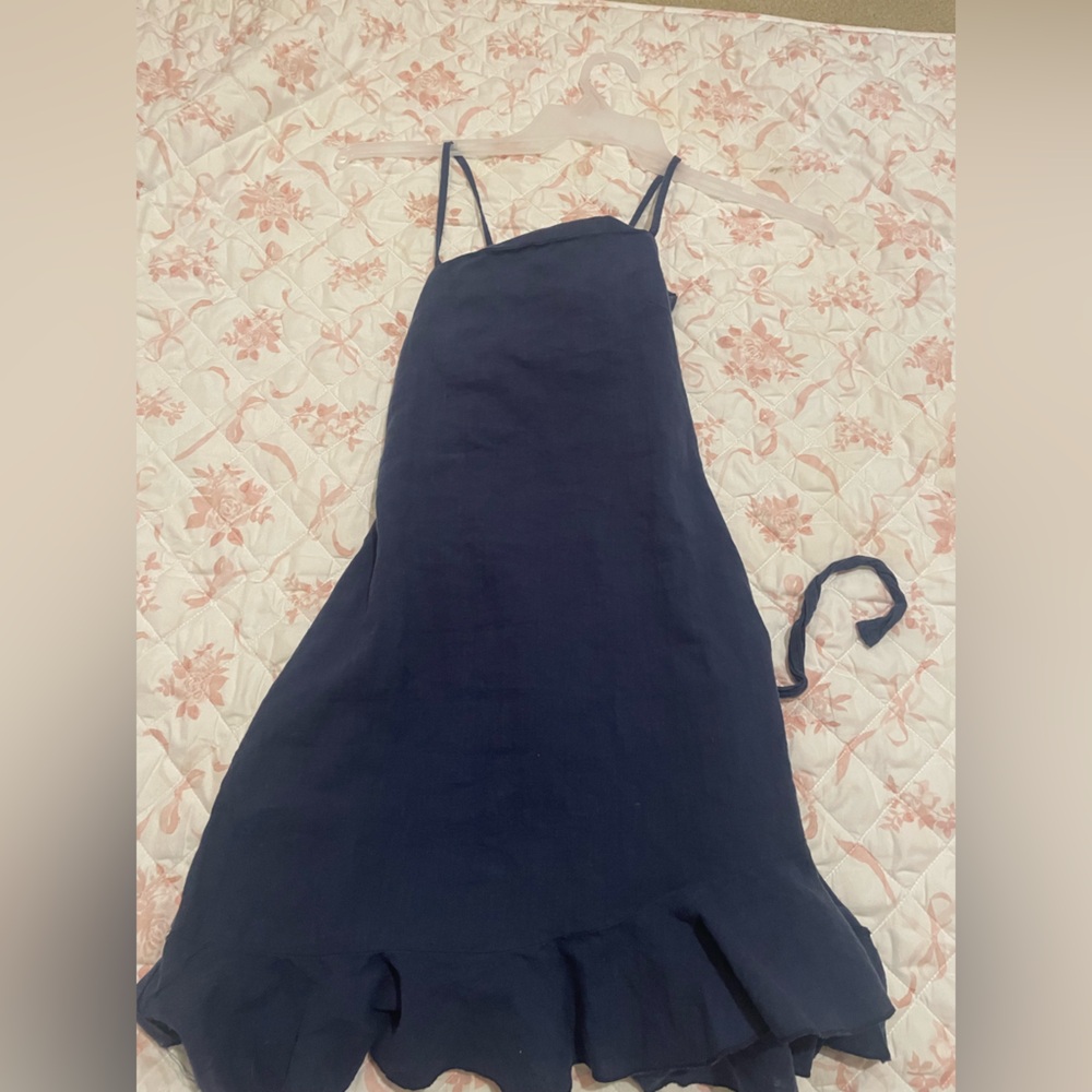 Very pretty navy blue backless dress